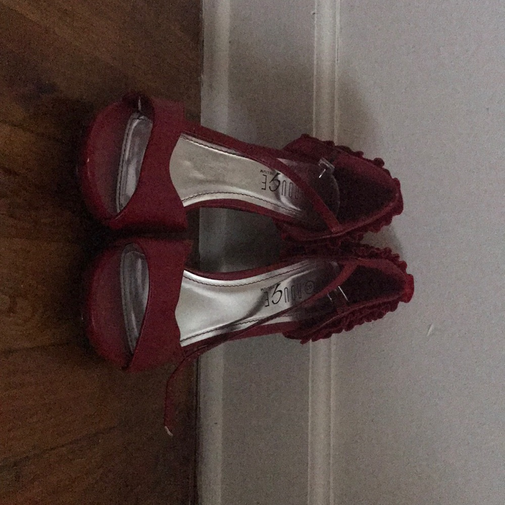 Red Rouge heels - Picture 2 of 3